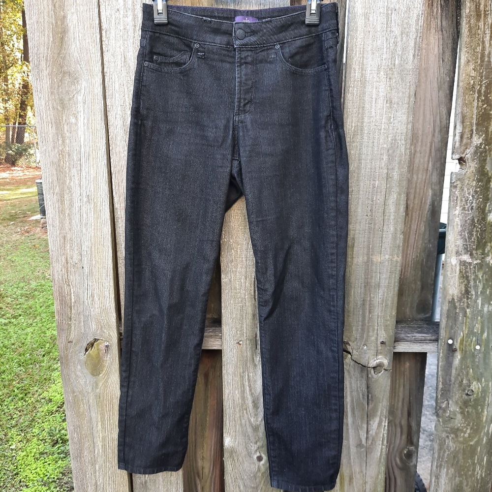 NYDJ Marca Ankle Jeans Size 2/36 Black Embellished